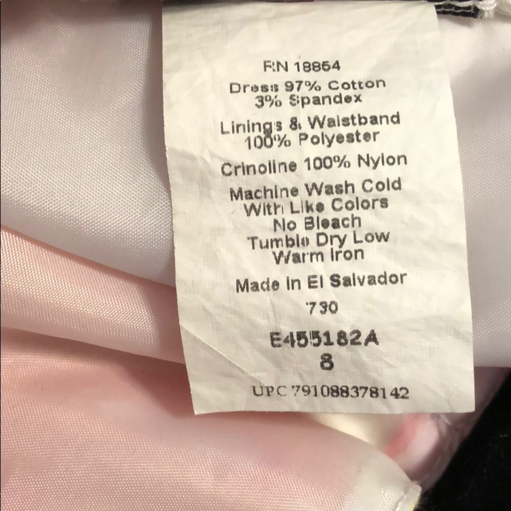 Girls watercolor print party dress. Size 8 - Picture 4 of 5